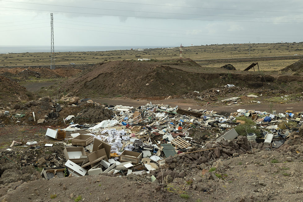 Limpiar basura fotografías e imágenes de alta resolución - Página